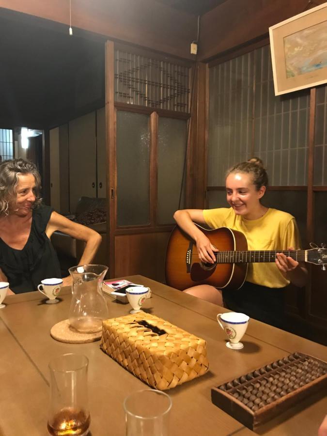 Guest House & Bar Diamond Head Mihana 外观 照片