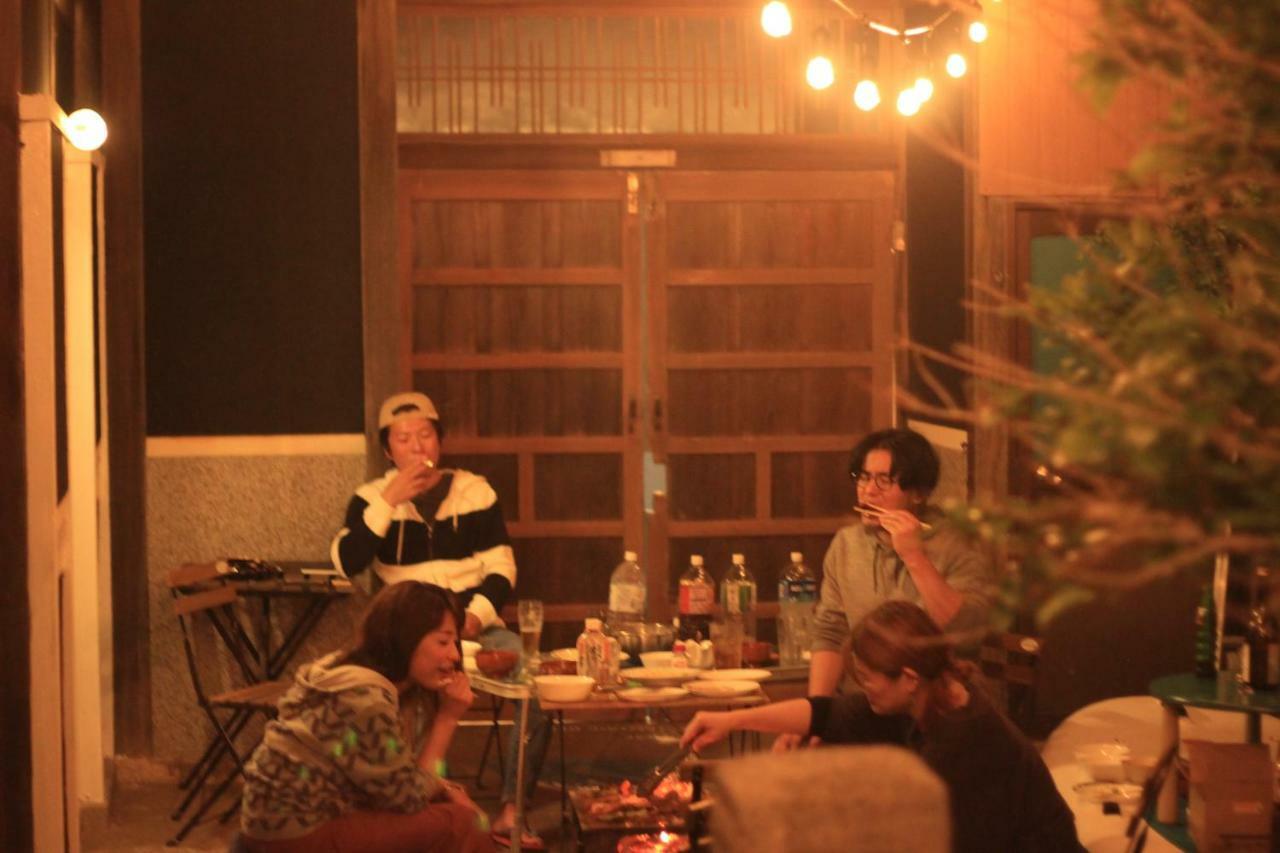 Guest House & Bar Diamond Head Mihana 外观 照片